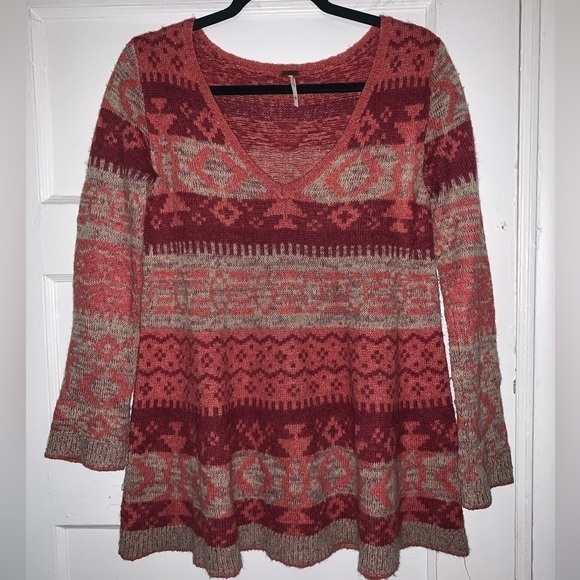 Free people coral and red Y2K v-neck flared out sweater size XS‎ - Picture 1 of 9
